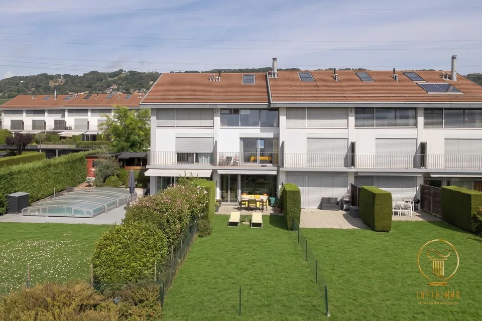 MONT-SUR-ROLLE - Maison contiguë avec vue sur le lac – photo 11 sur 12