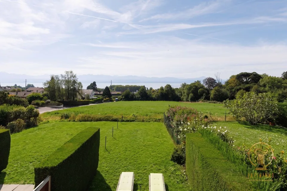 MONT-SUR-ROLLE - Maison contiguë avec vue sur le lac – photo 2 sur 12