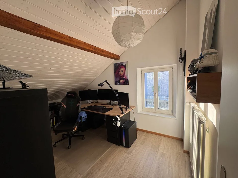 Schönes 3-Zimmer-Apartment mit sichtbaren Balken – Foto 5 von 7