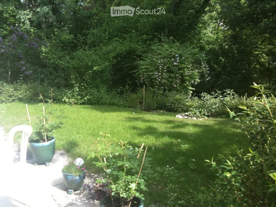 Apartment with garden – photo 2 of 4