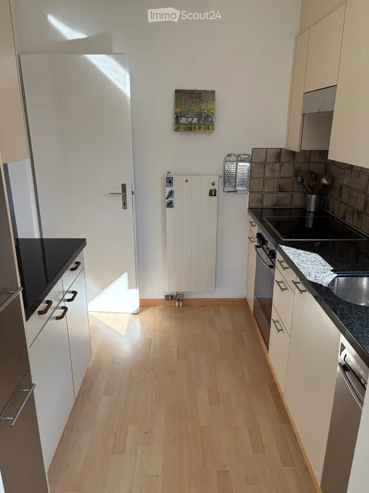 Helle 3.5 Zimmerwohnung mit 2 Balkonen – Foto 7 von 12