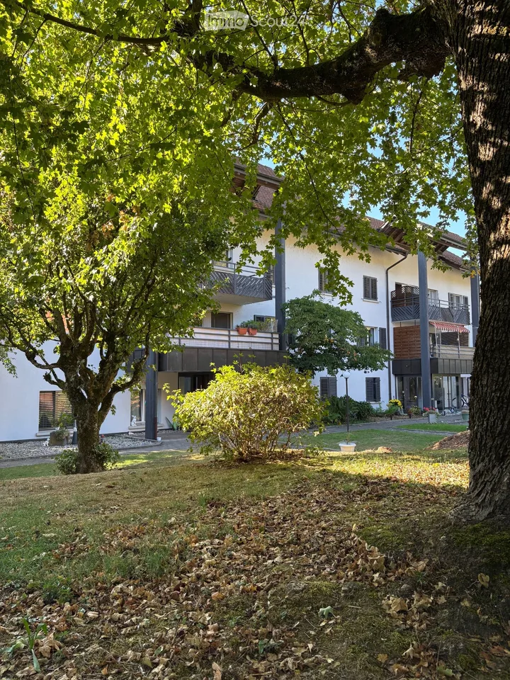 Helle 3.5 Zimmerwohnung mit 2 Balkonen – Foto 11 von 12