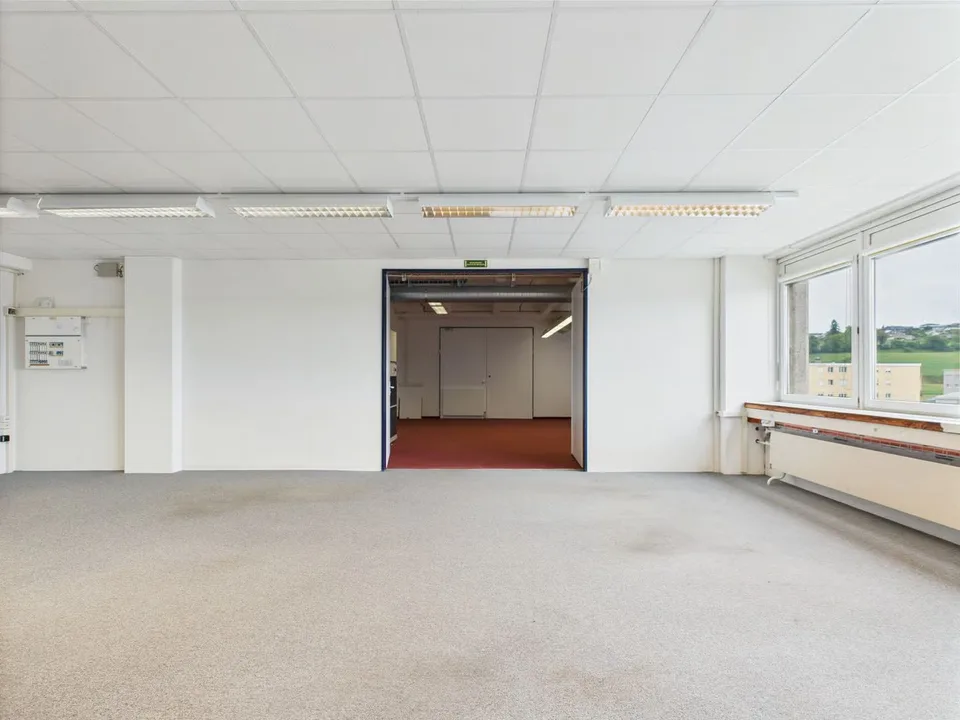 310m2 moderne Bürofläche im 2. OG in Murten – Foto 18 von 19