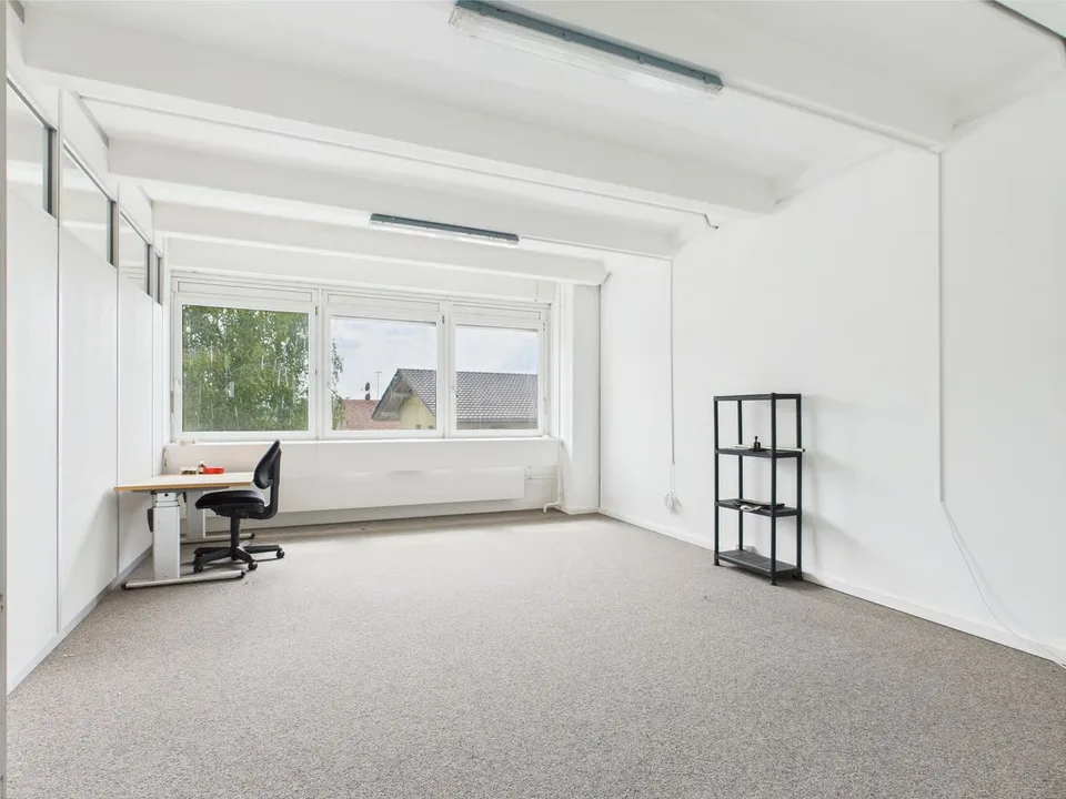 350m2 Spazio ufficio moderno in posizione centrale a Murten – foto 14 di 21