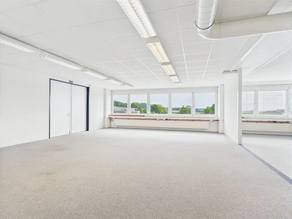 310m2 moderne Gewerbefläche im 2. OG in Murten – Foto 7 von 19