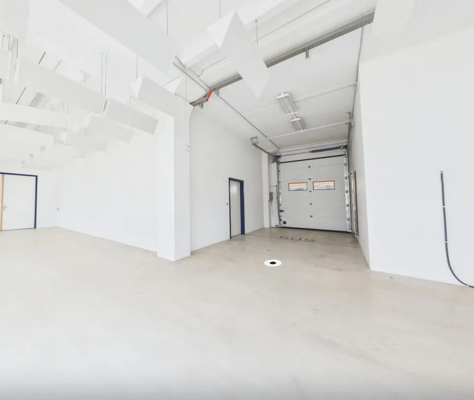 320m2 befahrbare Gewerbefläche im industriellen Design – Foto 2 von 18