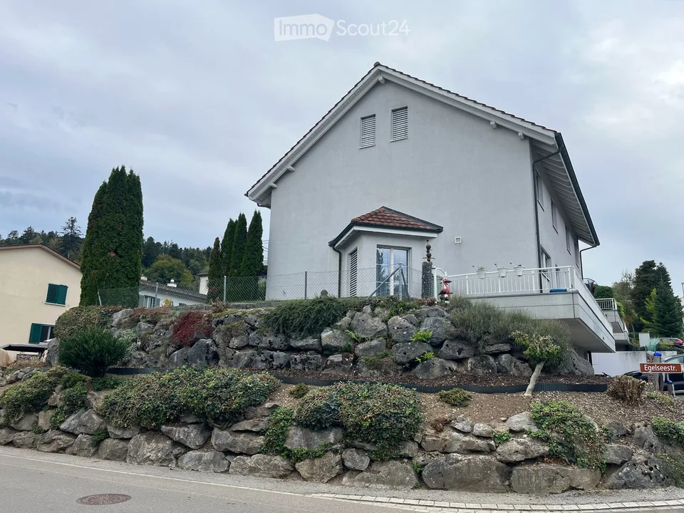 5.5-Zimmer-Doppeleinfamilienhaus in Wilen b. Wil – Foto 2 von 23