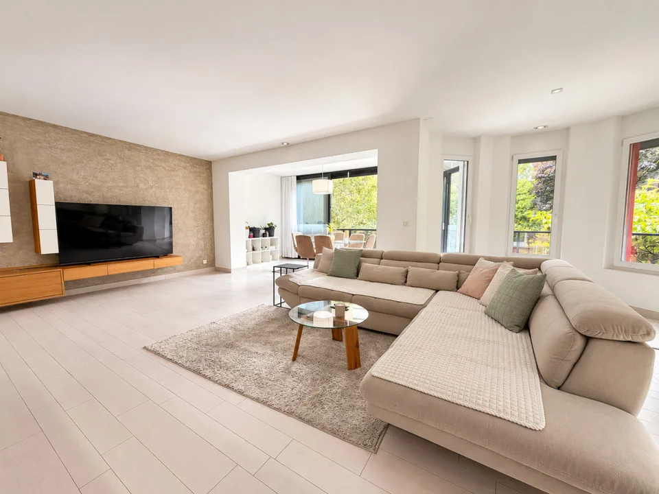 APPARTEMENT D’EXCEPTION 4.5P AVEC STUDIO INDEPENDANT – QUARTIER PRISÉ DE LA FUSION, MARTIGNY – photo 3 sur 13