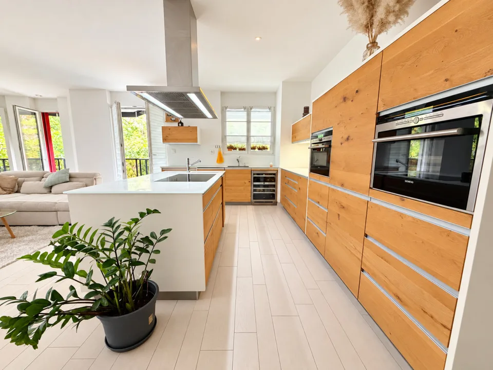 APPARTEMENT D’EXCEPTION 4.5P AVEC STUDIO INDEPENDANT – QUARTIER PRISÉ DE LA FUSION, MARTIGNY – photo 8 sur 13