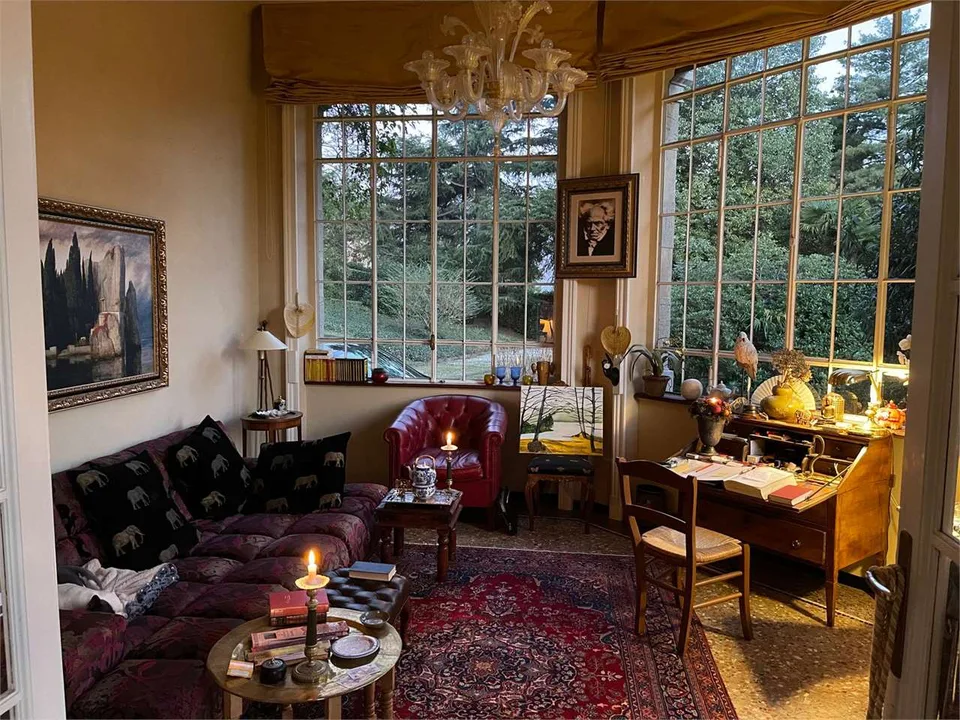 Exklusive Villa mit privatem Park und spektakulärer Panoramablick auf den See – Foto 11 von 13