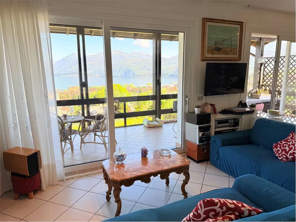 Schönes eigenständiges Haus in ruhiger und sonniger Lage, mit – Foto 3 von 13