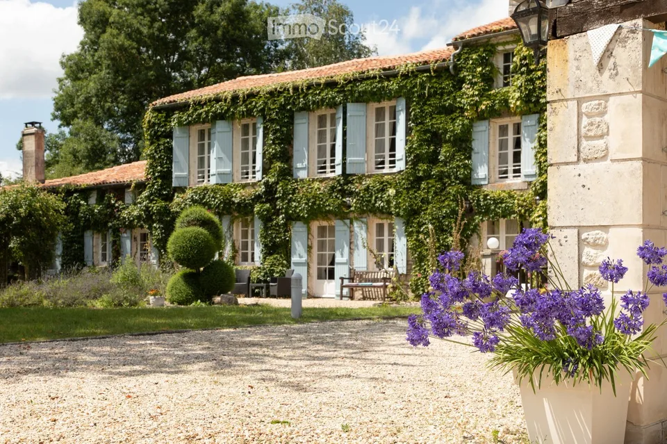 Tenuta di lusso nell'ovest della Francia – foto 2 di 8