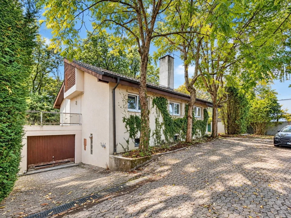 Zwei Villen zur Renovierung auf einem Grundstück von über 2'100 m² – Foto 3 von 7