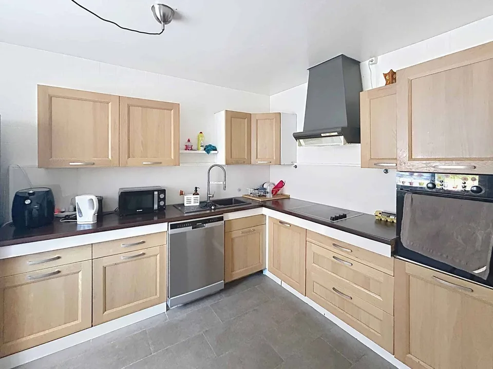 Zwei Villen zur Renovierung auf einem Grundstück von über 2'100 m² – Foto 4 von 7