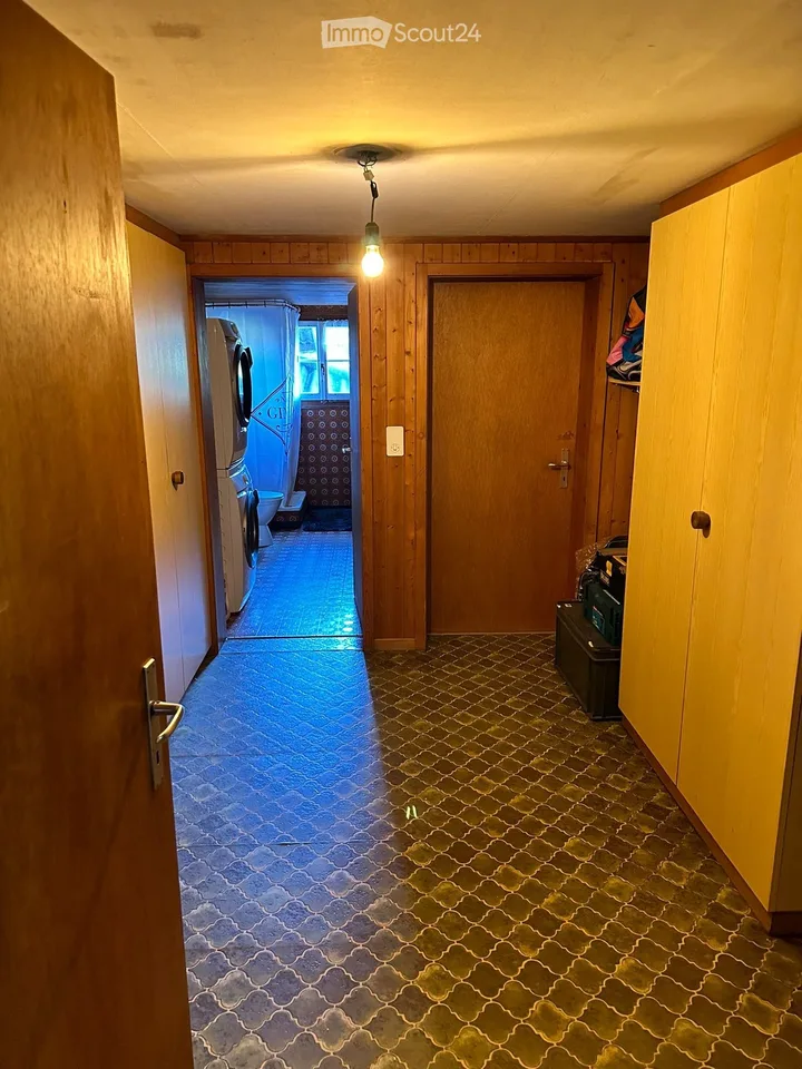 Charmant appartement 4.5 pièces dans un immeuble ancien avec balcon à Teuffenthal près de Thun – photo 11 sur 15