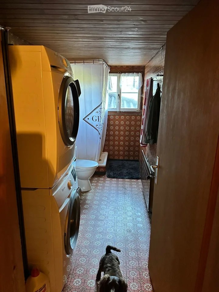 Charmant appartement 4.5 pièces dans un immeuble ancien avec balcon à Teuffenthal près de Thun – photo 13 sur 15