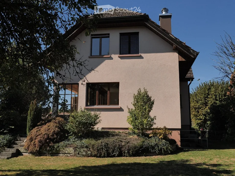 NEUWERTIG 5-Zi.-Einfamilienhaus - Lotzwil (bei Langenthal) – Foto 2 von 5