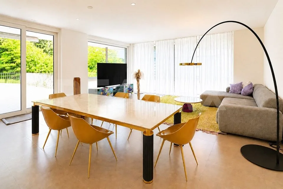 Luxuriöse Wohnung mit grosser Terrasse und Seesicht in Hergiswil – Foto 4 von 12