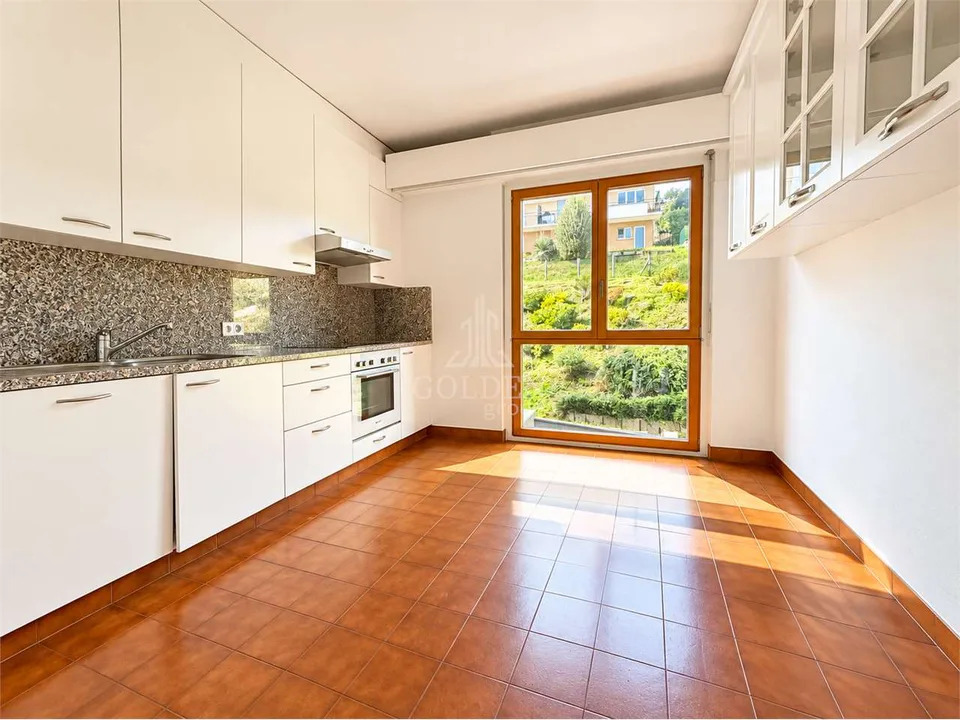 Breganzona - 3.5 locali d'angolo di 108 m² al 4 piano, luminoso su du – foto 3 di 9