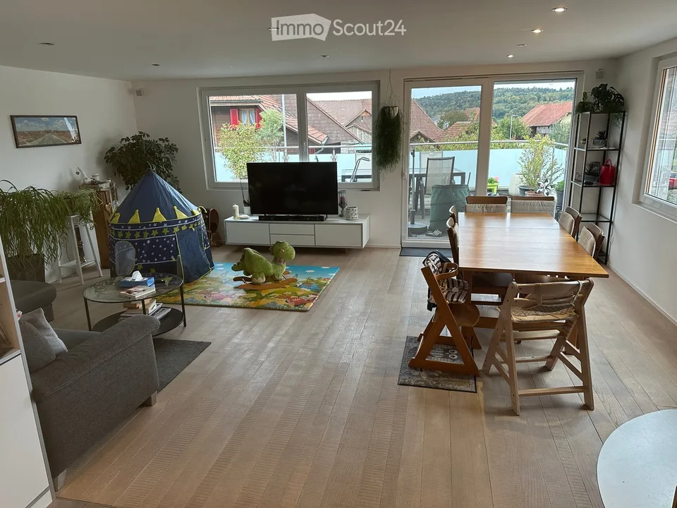 Wohn-/Geschäftshaus in Schwarzhäusern – Foto 2 von 8