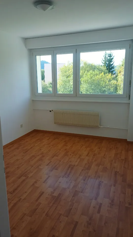 Helles 4-Zimmer-Wohnung mit Balkon! – Foto 9 von 14