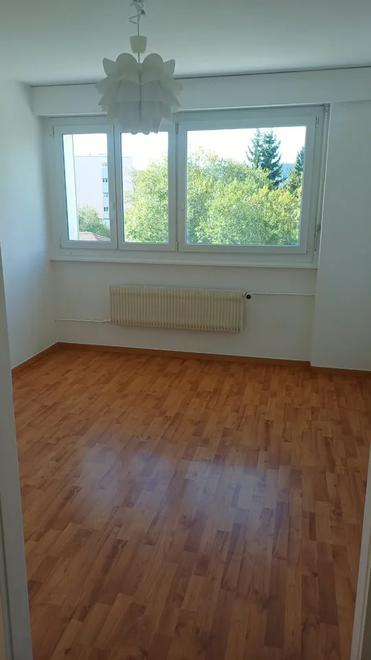 Helles 4-Zimmer-Wohnung mit Balkon! – Foto 7 von 14