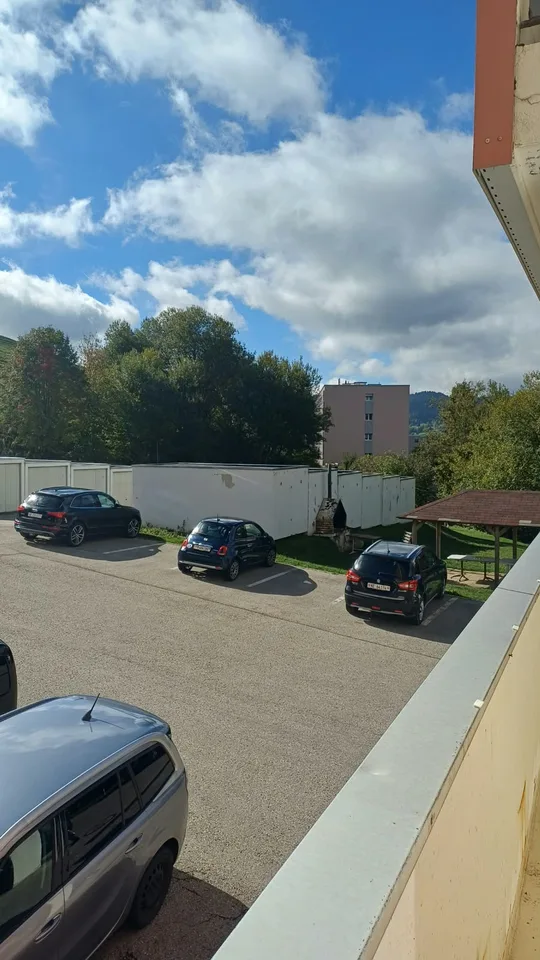 Helles 4-Zimmer-Wohnung mit Balkon! – Foto 13 von 14