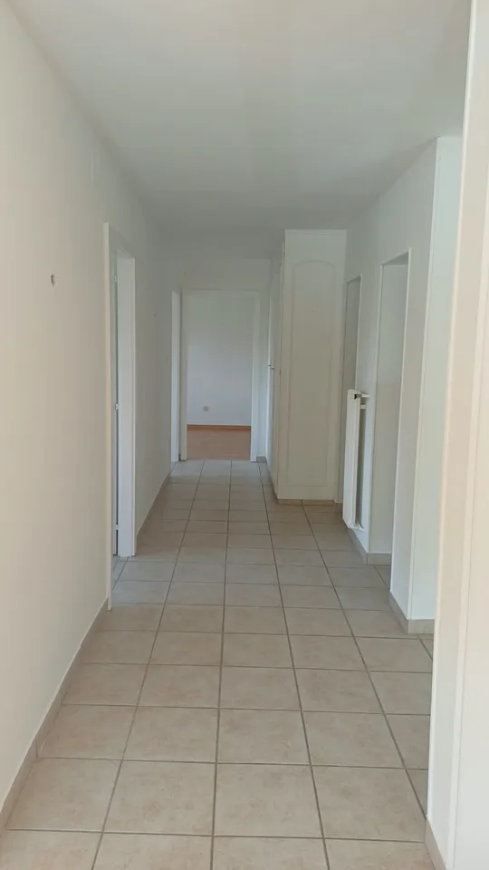 Helles 4-Zimmer-Wohnung mit Balkon! – Foto 12 von 14