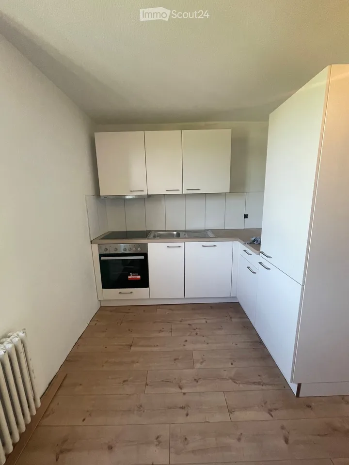 Helles, möbliertes Zimmer mit Balkon Wildegg – Foto 3 von 4