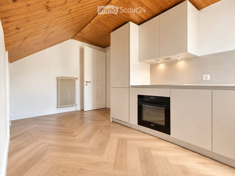 Schönes 2,5-Zimmer-Apartment mit Balkon und Seeblick – Foto 3 von 5