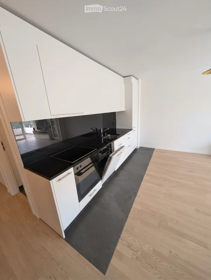 REPRISE DE BAIL - Appart. 2.5p de 54m2 sans vis à vis – Foto 5 von 5