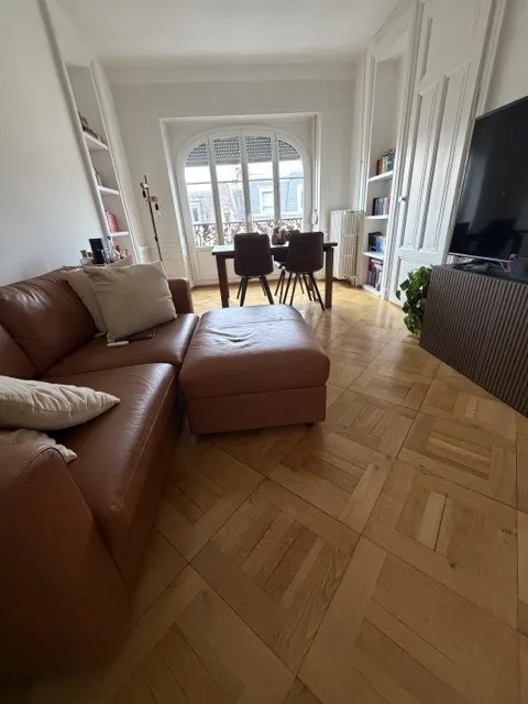 Charmantes 4.5-Zimmer-Wohnung - Zentrale Lage - Seeblick – Foto 3 von 12