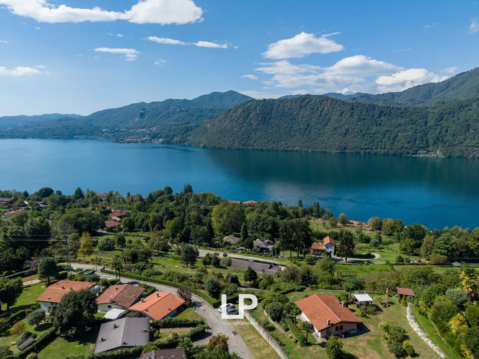 Raffinierte Villa mit Blick auf den Ortasee – Foto 3 von 13