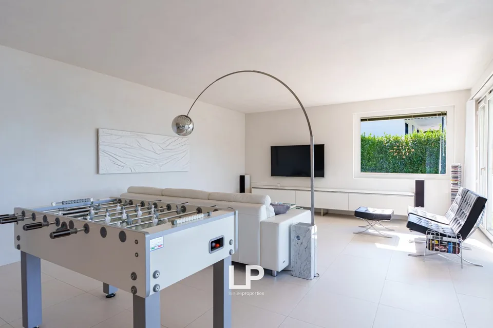 Raffinierte Villa mit Blick auf den Ortasee – Foto 7 von 13