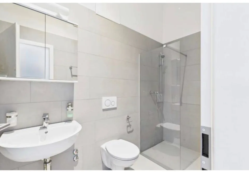 Maisonette moderna 2.5 locali nel cuore di Bözen – foto 8 di 10