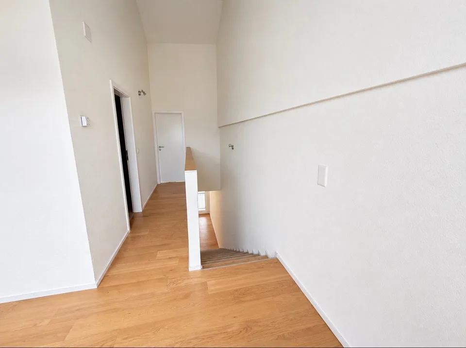 Maisonette moderna 2.5 locali nel cuore di Bözen – foto 6 di 10