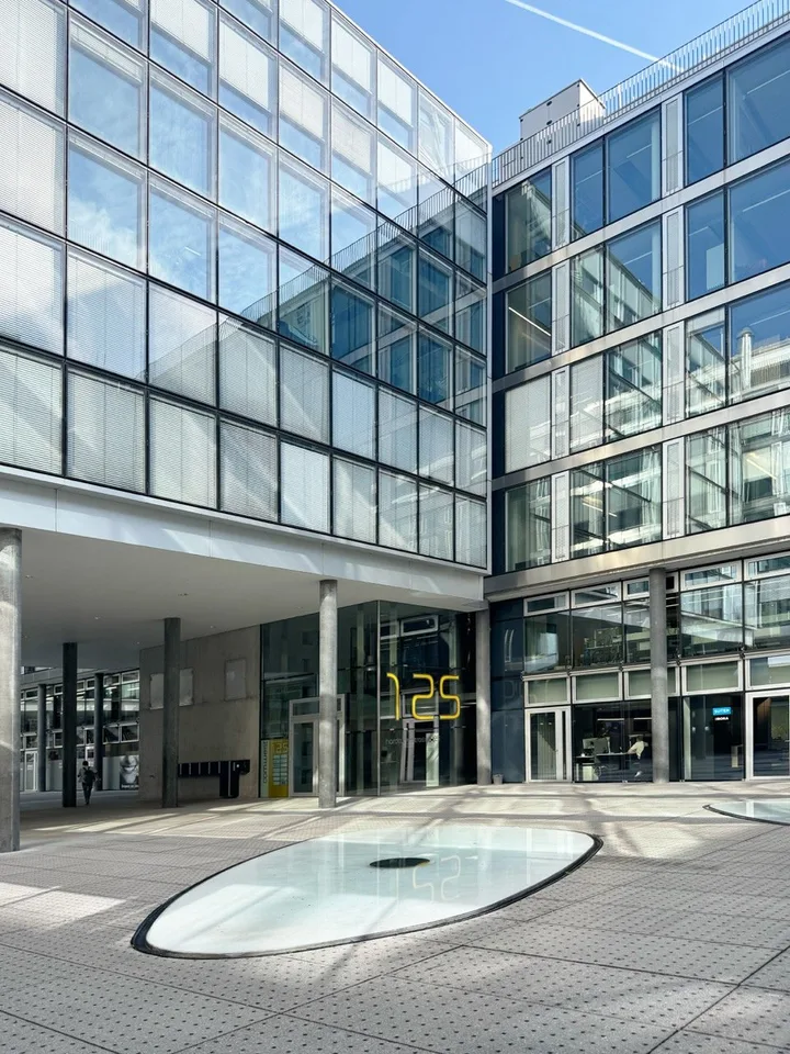 Moderne Bürofläche in Zürich-West – Foto 2 von 5