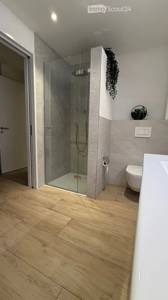 Helle, moderne 3.5-Zimmer-Traumwohnung – Foto 3 von 5