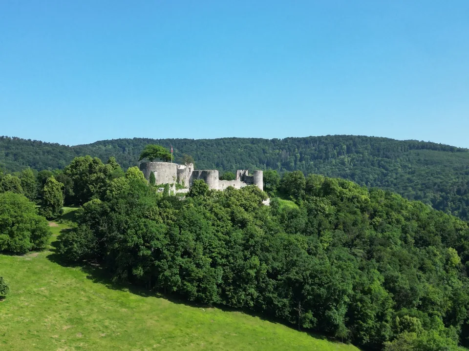 Attraktive Baulandparzelle mit Fernsicht am Schlossweg in Dornach – Foto 6 von 6