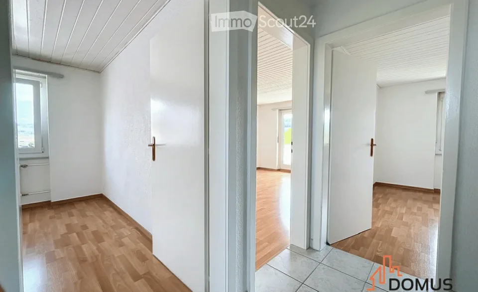 APARTMENT 3.5 ROOMS FOR MODERATE RENT – photo 2 of 5