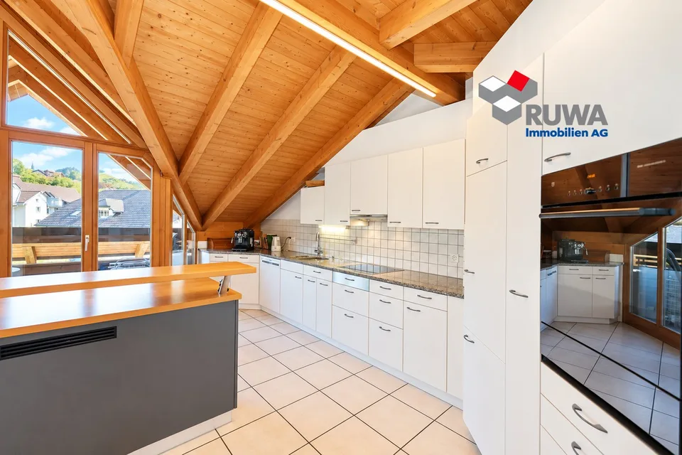 Ampio appartamento mansardato di 3,5 locali con galleria e balcone – La tua nuova casa a Wynigen – foto 5 di 17