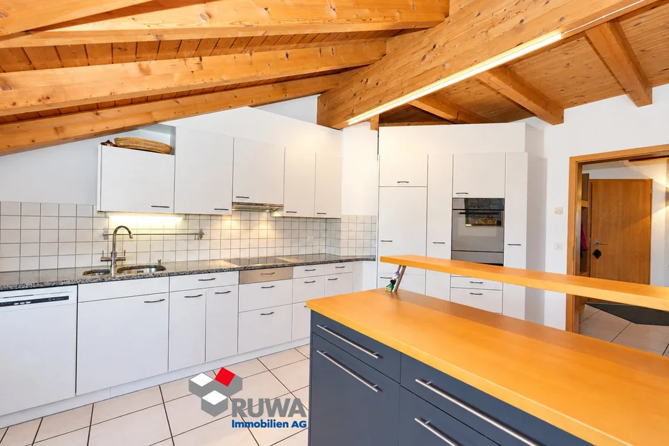 Ampio appartamento mansardato di 3,5 locali con galleria e balcone – La tua nuova casa a Wynigen – foto 6 di 17