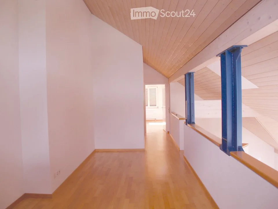 Bright attic maisonette in the center of Teufen – with 2 underground parking spaces – photo 8 of 15