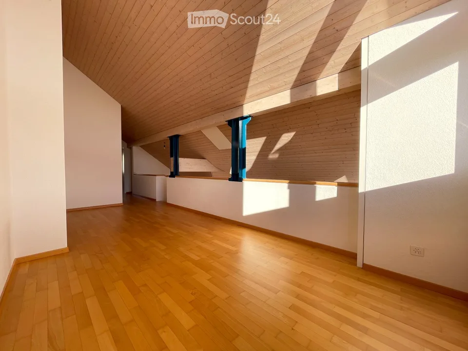 Bright attic maisonette in the center of Teufen – with 2 underground parking spaces – photo 7 of 15