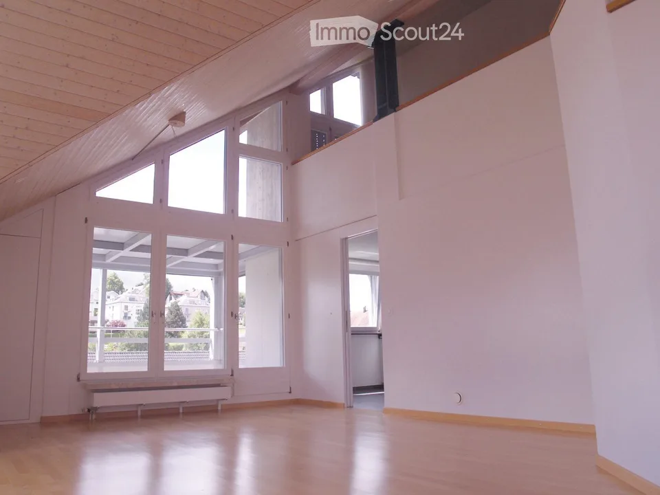 Bright attic maisonette in the center of Teufen – with 2 underground parking spaces – photo 9 of 15