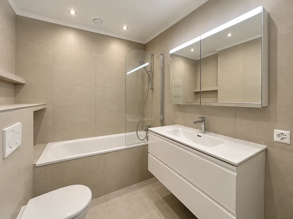RARE: spacieux appartement de 4.5 pièces avec terrasse et piscine/ unique 2 bedroom unit – Foto 6 von 14