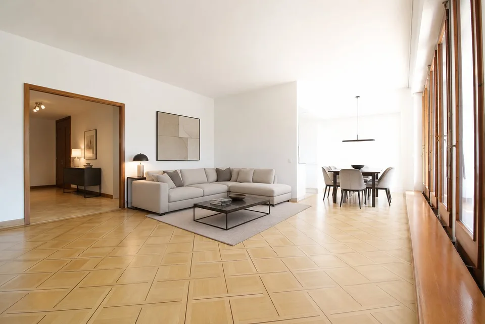 RARE: unique 4.5 room apartment in a private residence/spacieux 4.5 pièces dans une résidence privée – photo 2 sur 12