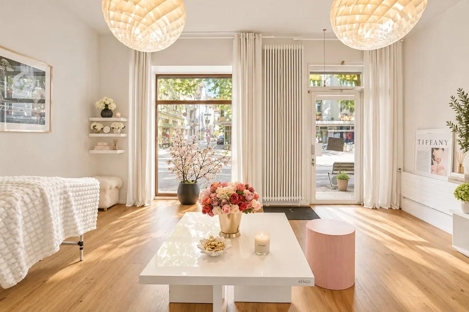 Arbeitsplatz für Naildesigner/in im Beauty Studio – Foto 3 von 4