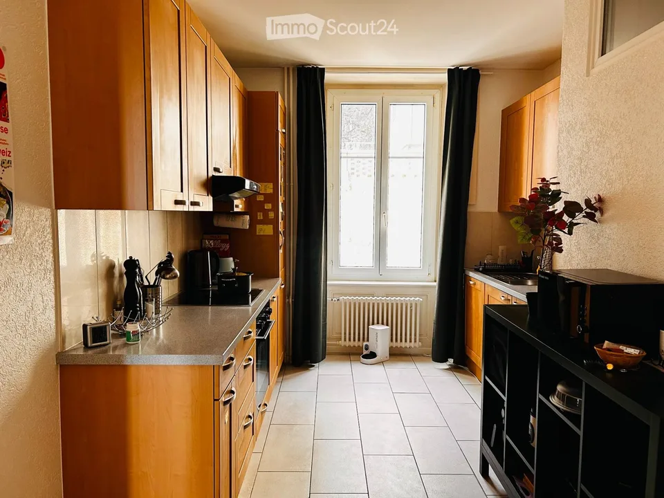 Wohnung mit 4.5 Zimmern und 100m2 in der Nähe des Bahnhofs – Foto 4 von 5