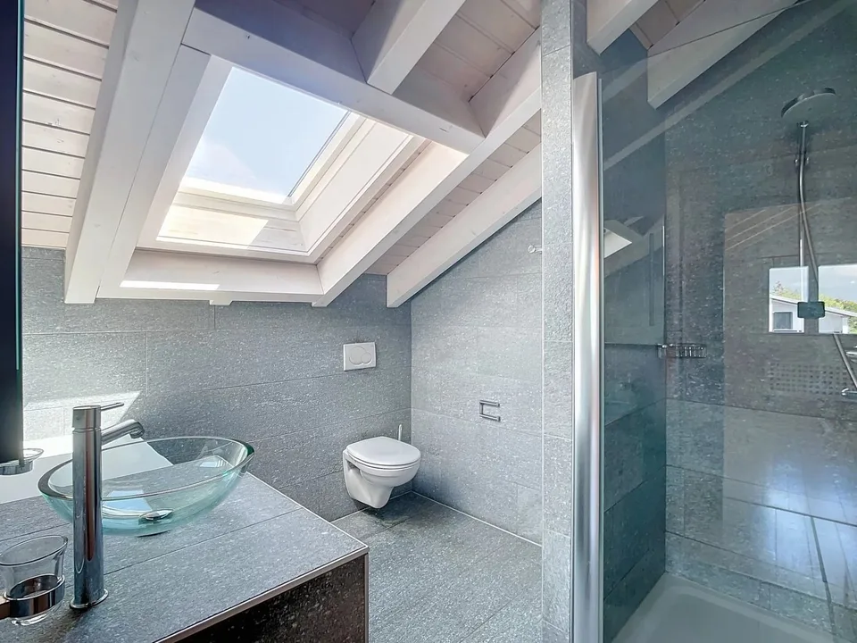 Duplex-Penthouse mit 6,5 Zimmern und Seeblick in St-Sulpice – Foto 7 von 13